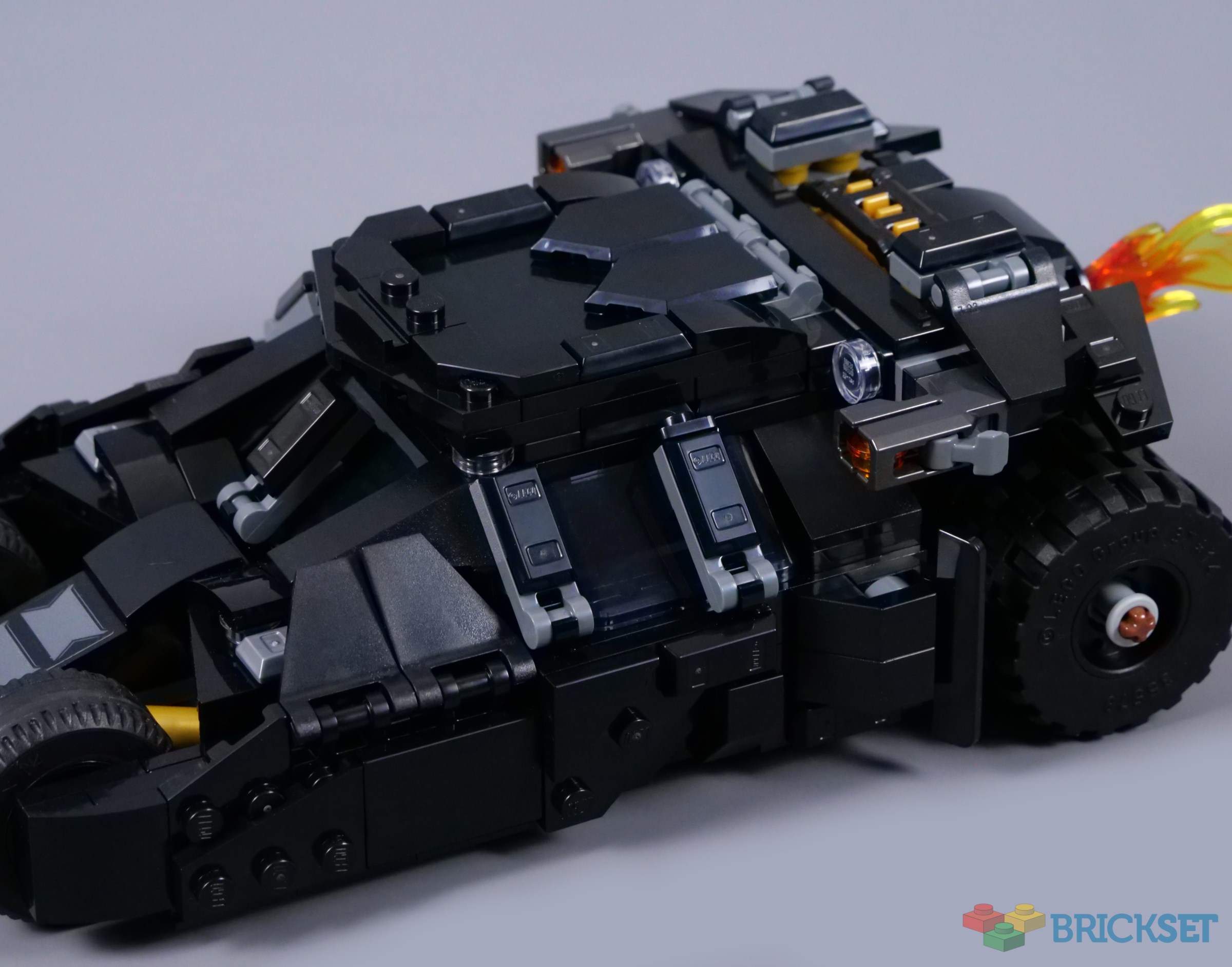 LEGO DC Comics Super Heroes 76303 Batman Tumbler vs. Two-Face